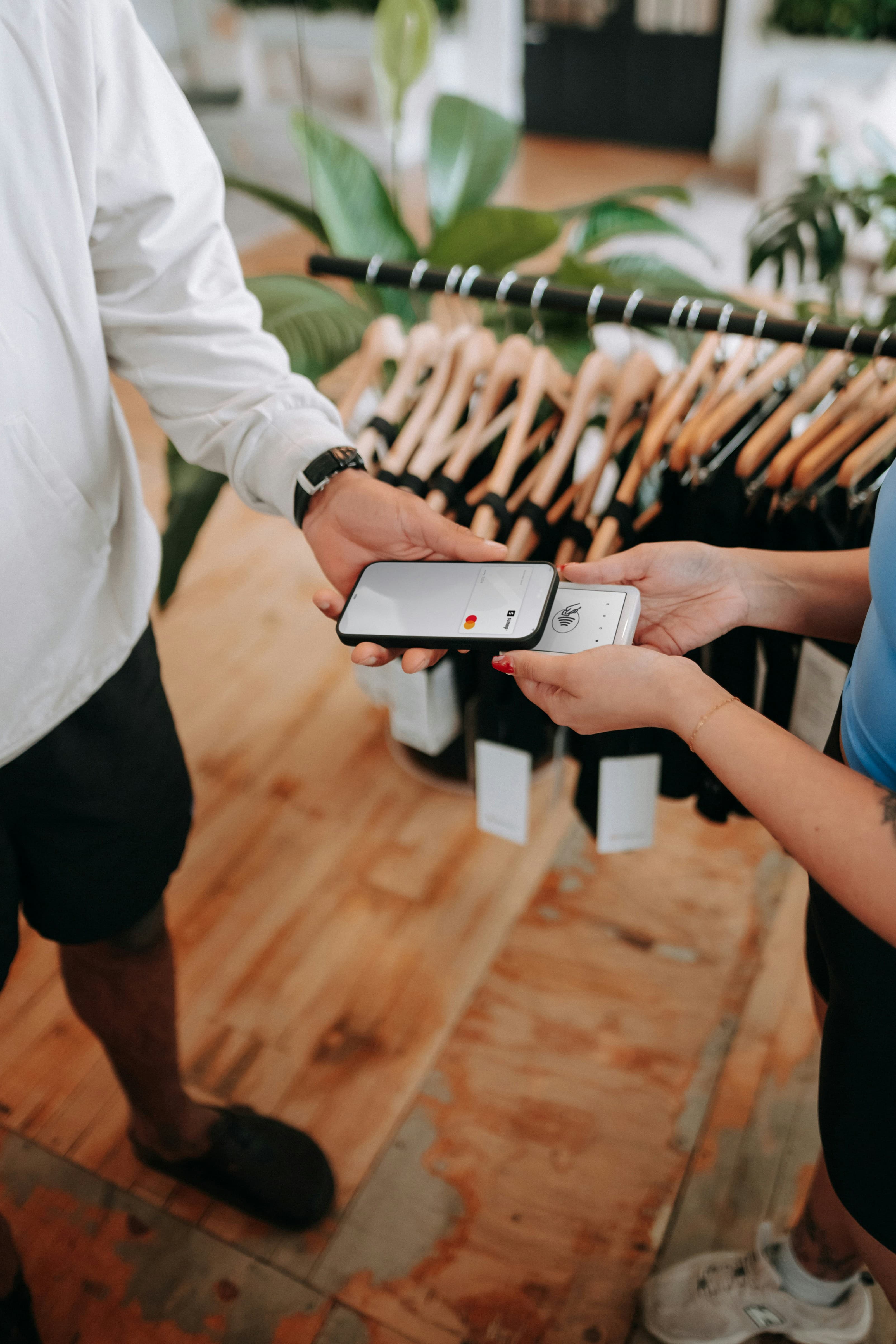 Retail merchant checkout environment
